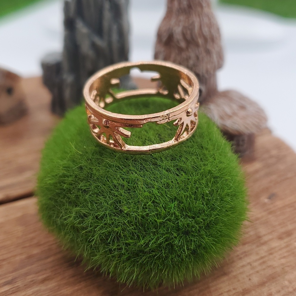 Sun Rise Openwork Ring Size 9  Gold Tone‎ R813 - Picture 3 of 3